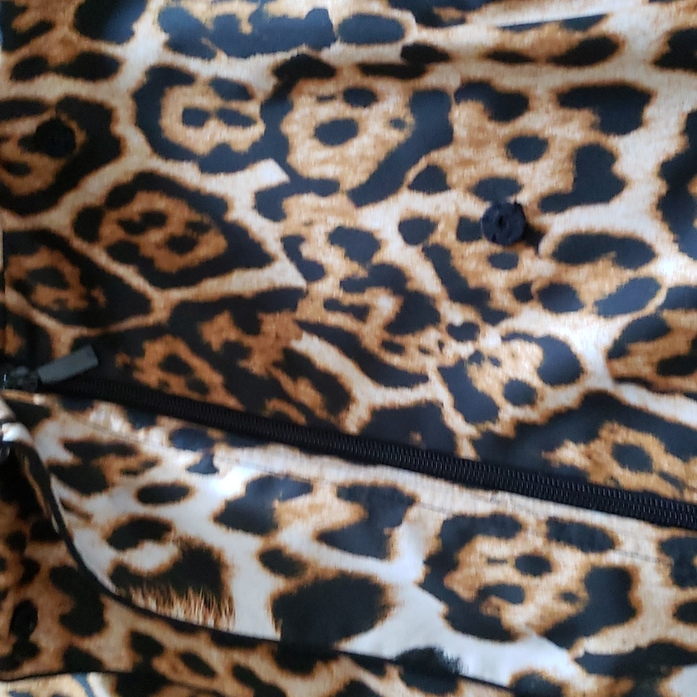 Carlisle 100% Silk Leopard Print Women’s Jacket - Picture 5 of 11